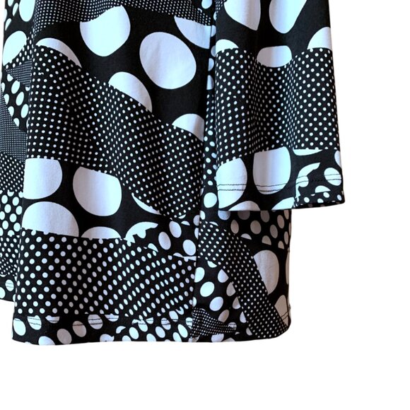 Chic Black & White Abstract Polka Dot Tunic Top – Size large - Picture 6 of 8